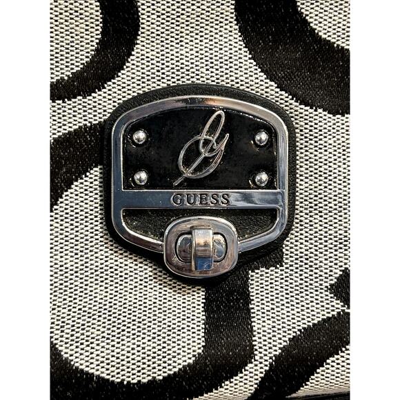 Guess Purse - Picture 4 of 8